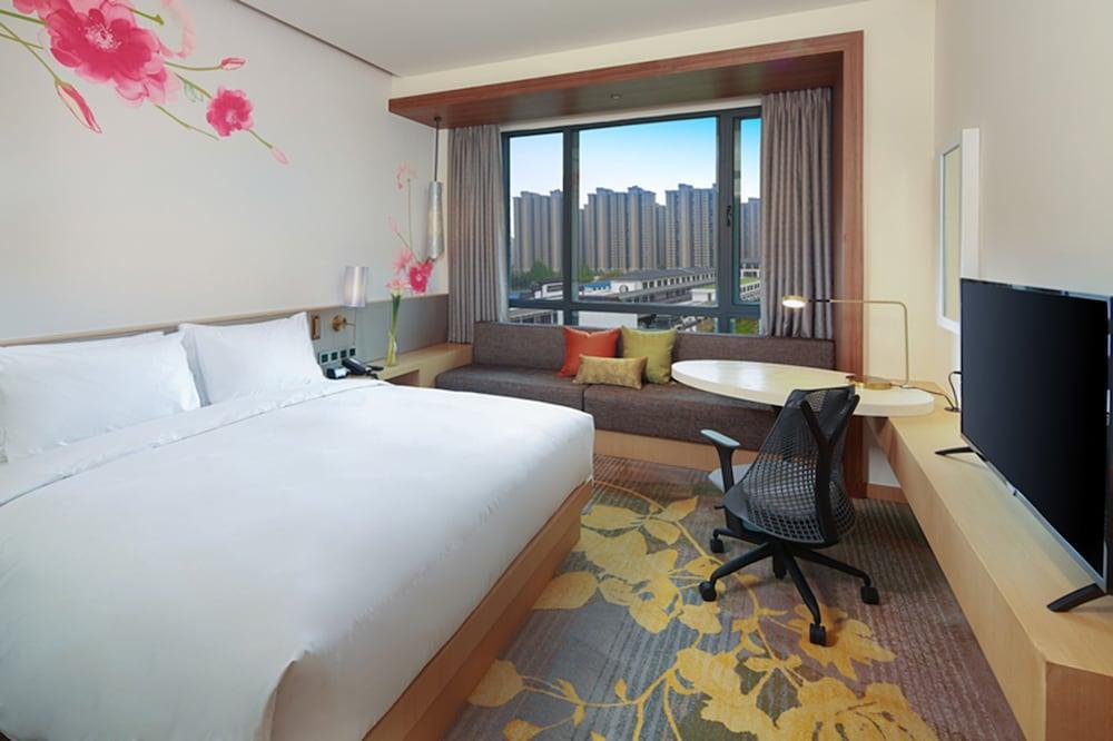 Hilton Garden Inn Wiener Neustadt Extérieur photo