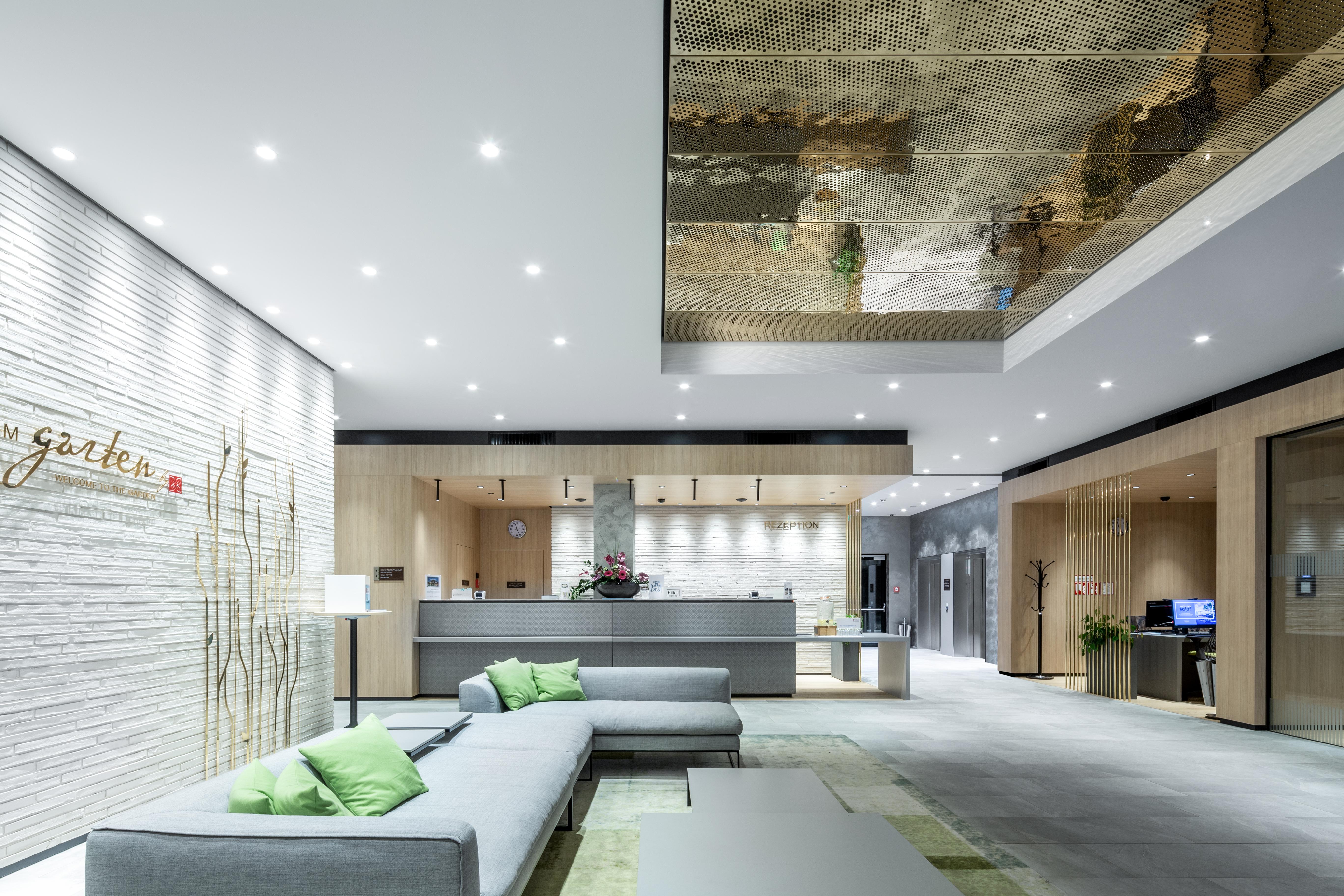 Hilton Garden Inn Wiener Neustadt Extérieur photo