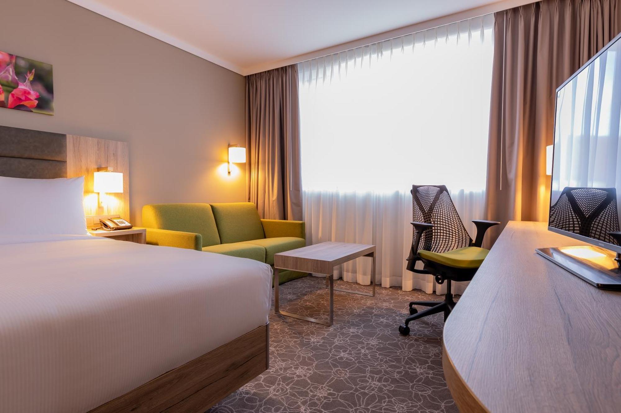 Hilton Garden Inn Wiener Neustadt Extérieur photo