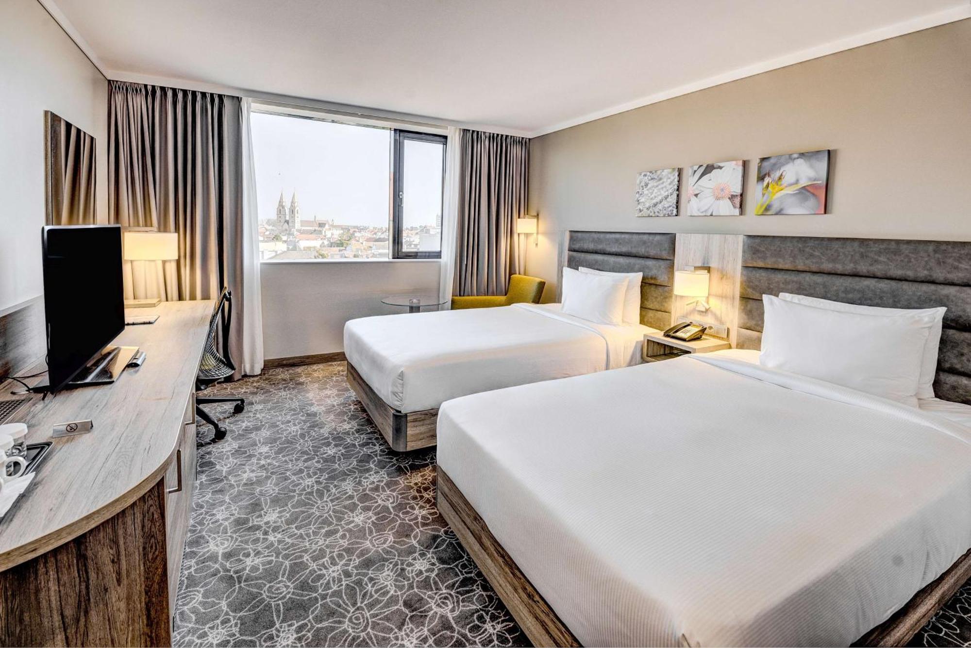 Hilton Garden Inn Wiener Neustadt Extérieur photo