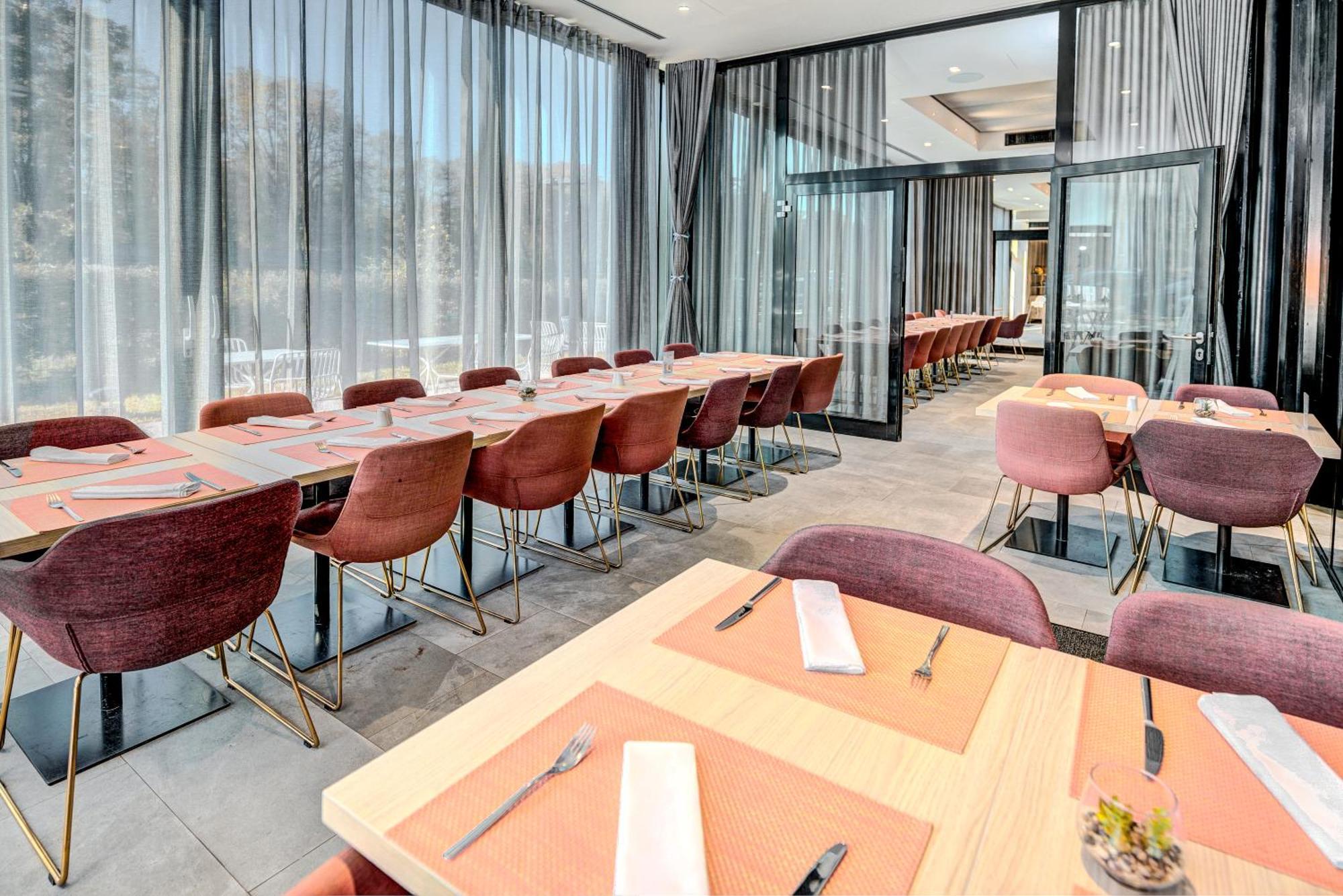 Hilton Garden Inn Wiener Neustadt Extérieur photo