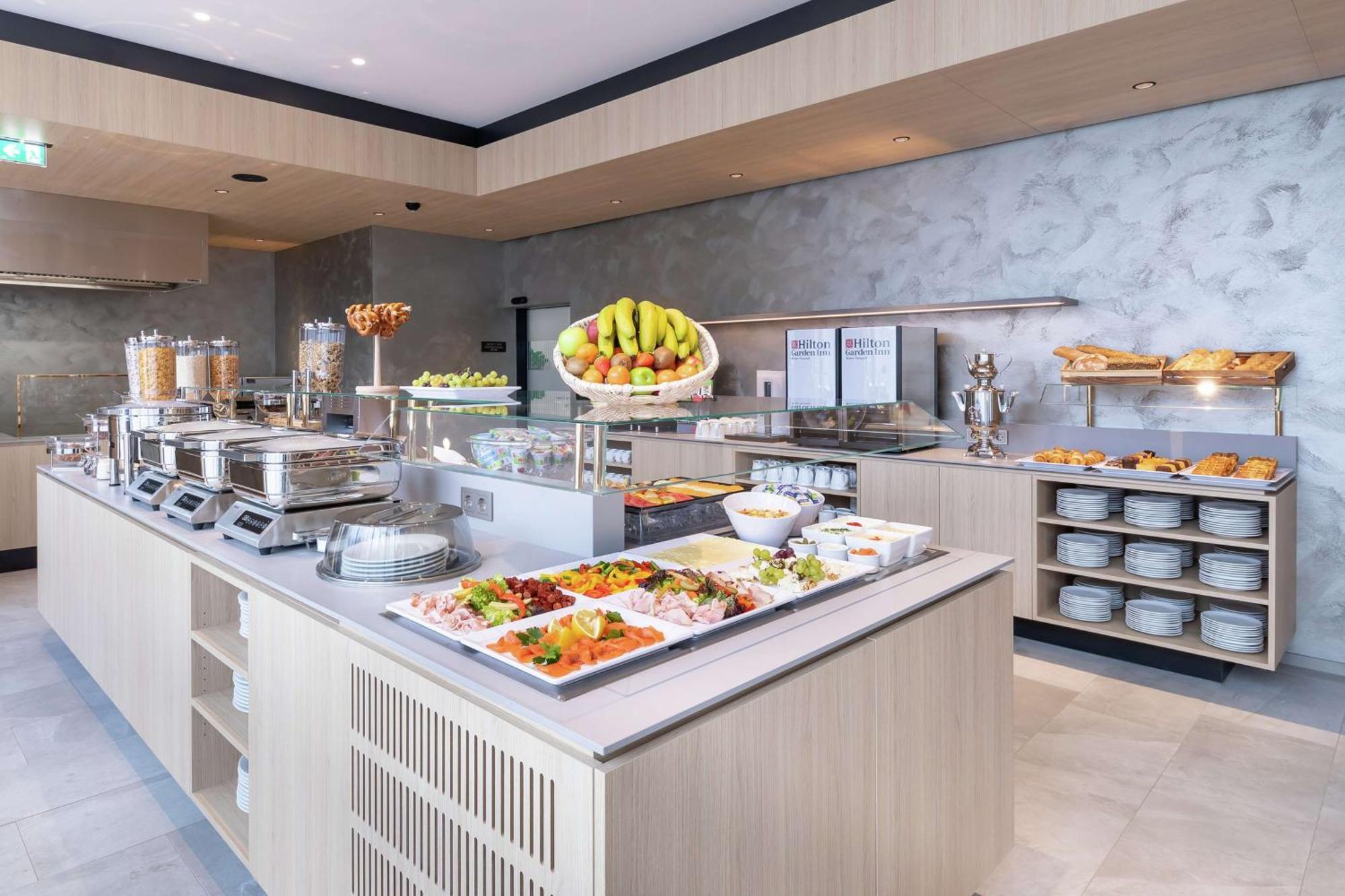 Hilton Garden Inn Wiener Neustadt Extérieur photo